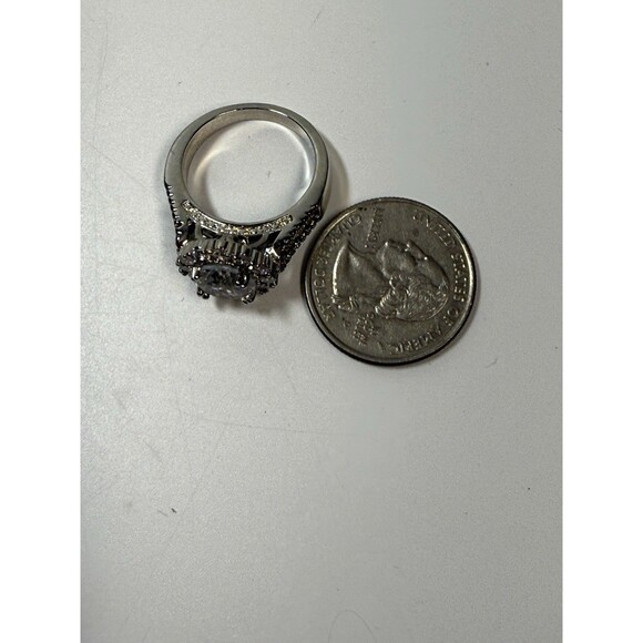 Fashion Circular Inlaid Raised Wedding Engagement Ring Sz 9 New - Picture 8 of 9